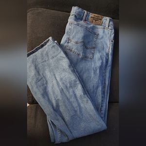 Wrangler Relaxed Bootcut Jeans